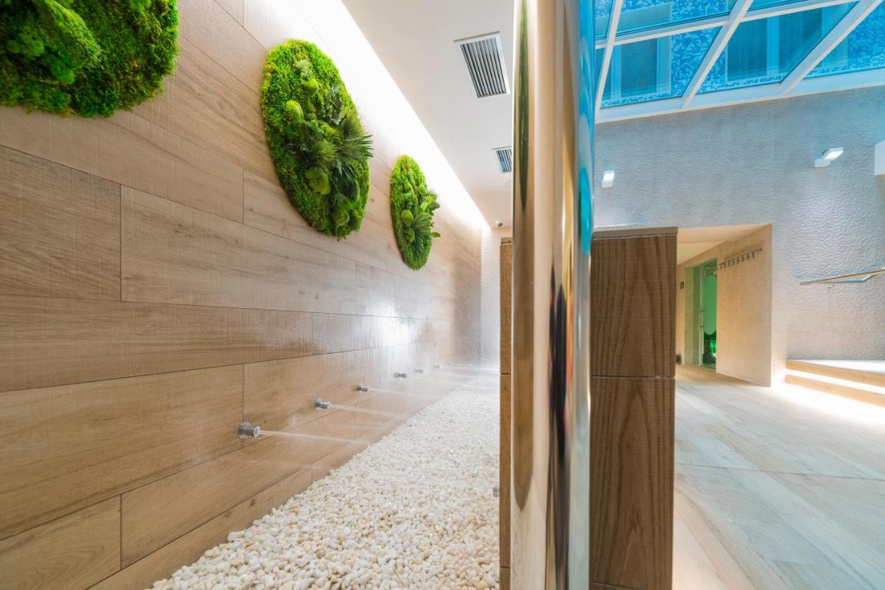 Salles Pere Iv Hotel